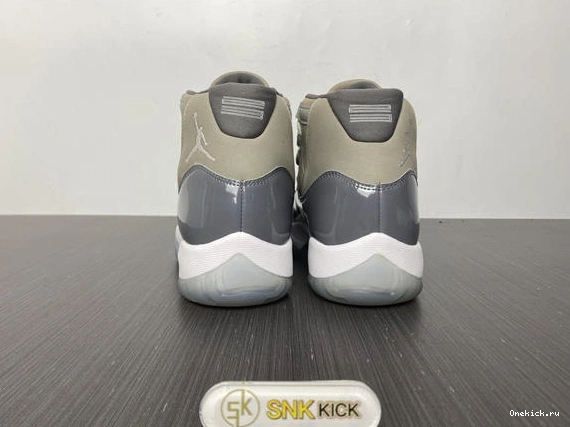 One Kick Grey Jordan 4071 11 378039- Cool Retro Sporty 1025